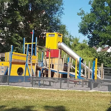 100m Zum Ulmer Muenster: 57m² An Der Blau Appartement Ulm