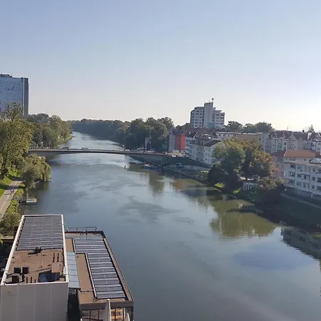 アパート 100m Zum Ulmer Muenster: 57m² An Der Blau ウルム