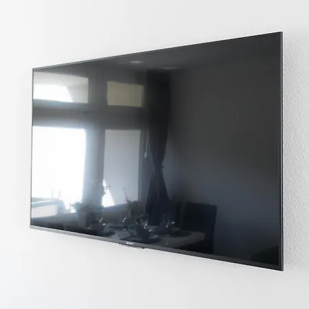 100m Zum Ulmer Muenster: 57m² An Der Blau * ウルム