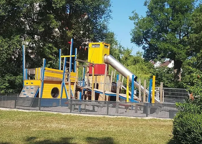 100m Zum Ulmer Muenster: 57m² An Der Blau Appartement Ulm